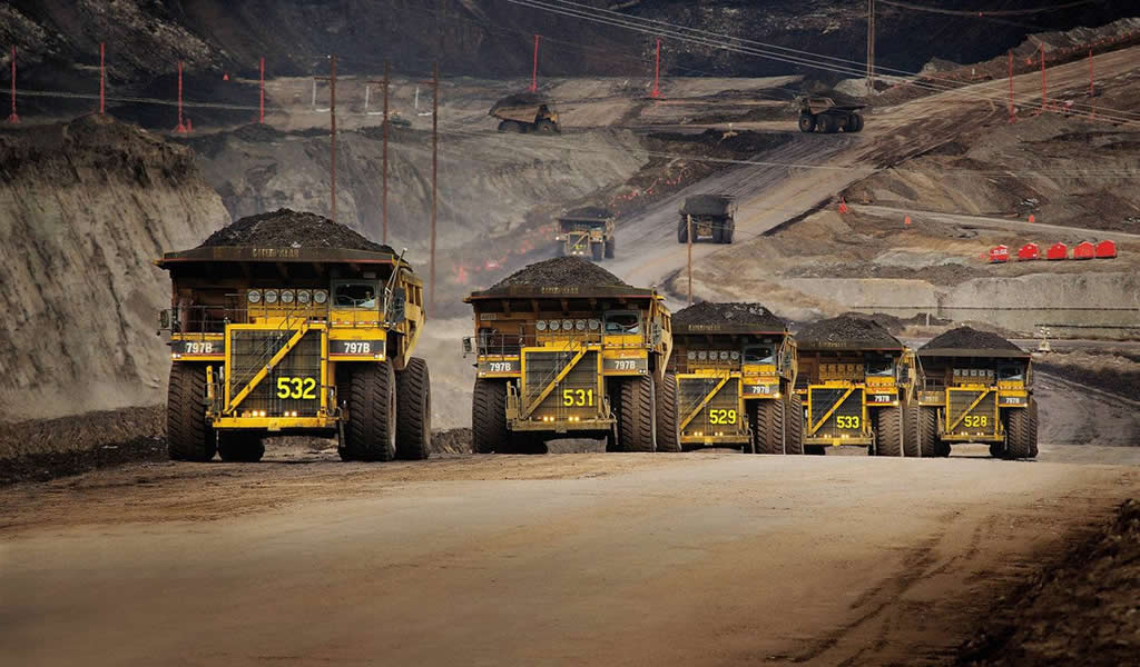 Inversión minera crecerá 15% el 2017 después de tres años en rojo