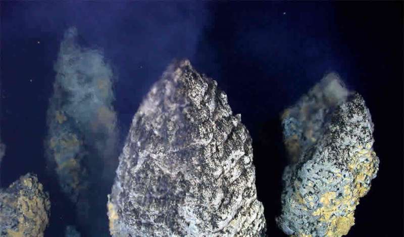 Cochilco advierte que explotación de minerales en fondos marinos pondría en riesgo la minería del cobre