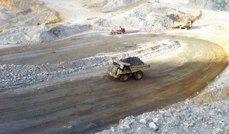 Sudafricana Gold Fields busca extender vida de mina Cerro Corona en Perú hasta el 2040