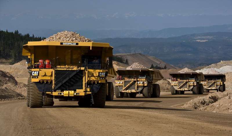 Inversiones mineras no se detienen pese a ruido político, afirma la SNMPE