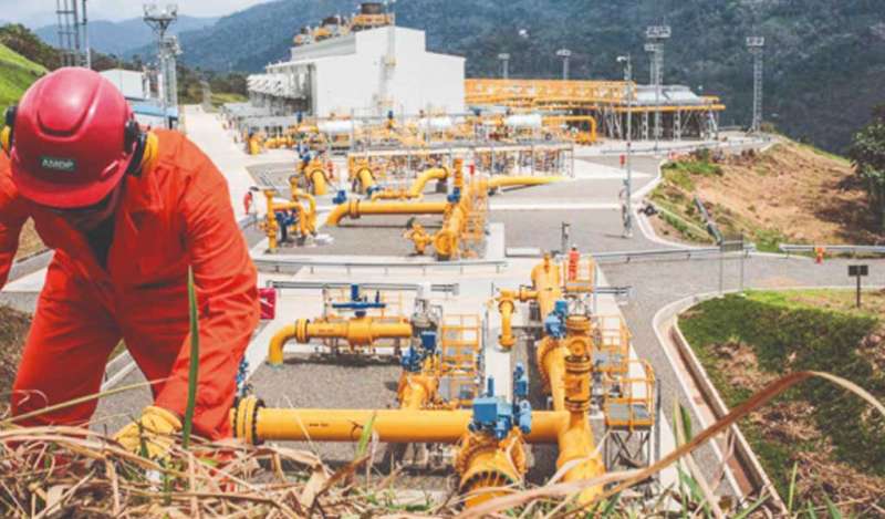 Gobierno peruano decidirá en enero el trazo final del Gasoducto Sur Peruano