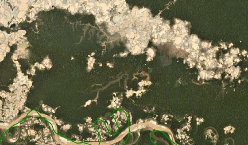 La deforestación por minería ilegal alcanza niveles históricos en Perú