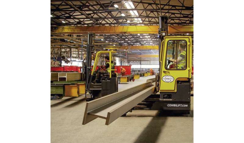 EUROLIFT S.A. - Carretilla de carga lateral COMBILIFT