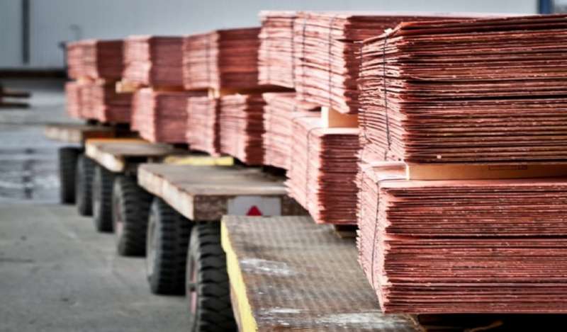 Precio del cobre sube tras temores sobre suministros por problemas en Las Bambas