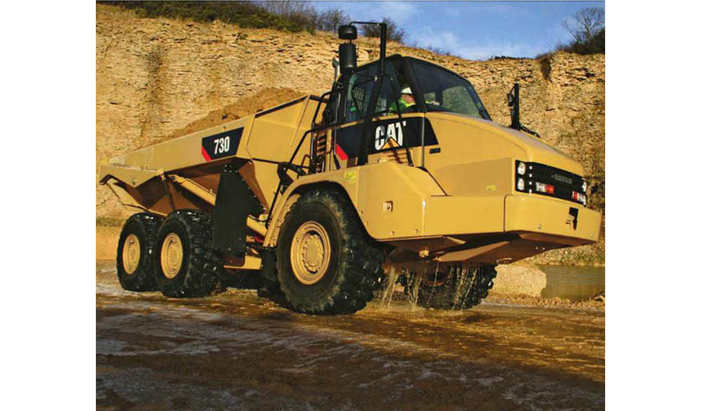 CATERPILLAR - 730 Camión Articulado Caterpillar