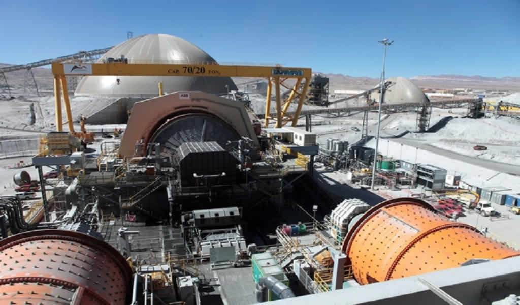 Antofagasta Minerals logra récord en junio por mayor producción en faenas y mejores leyes