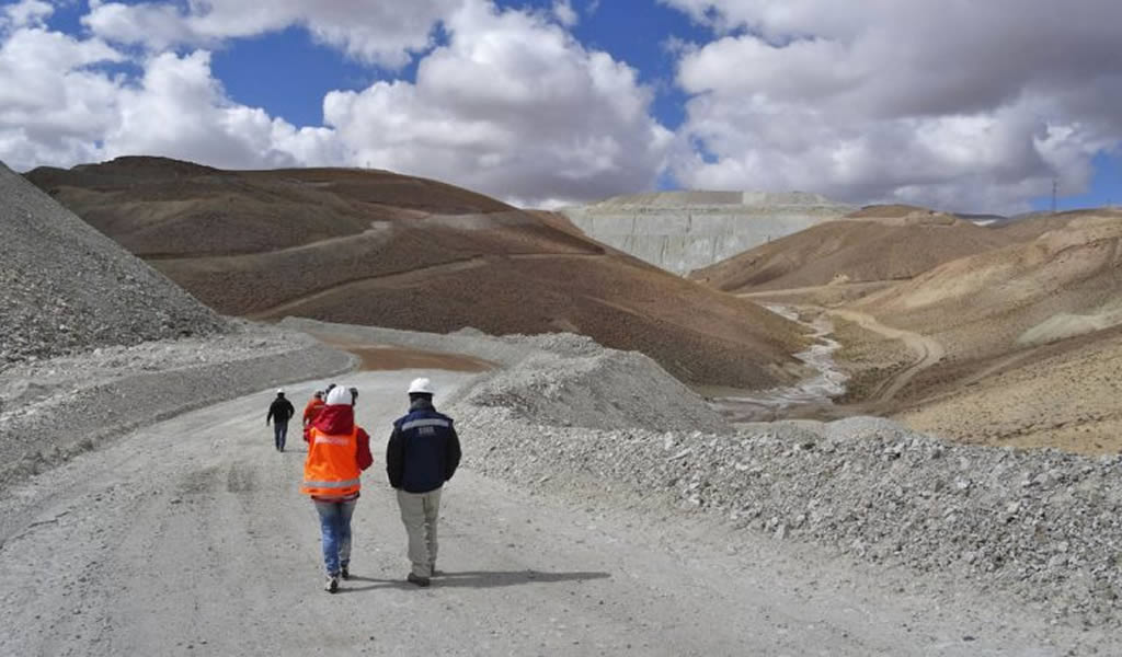 Chile aplica multa por más de $872 millones a Teck Quebrada Blanca