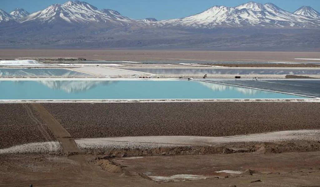 Chile busca reanimar estancado proyecto de litio