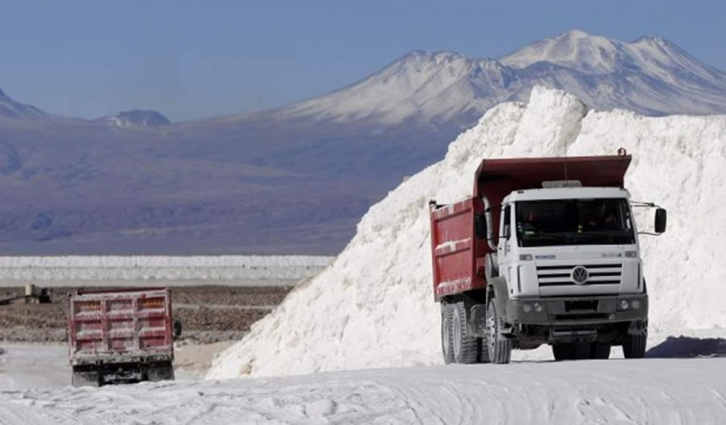 Gobierno y empresa minera litigan por 19% de litio descubierto en Puno