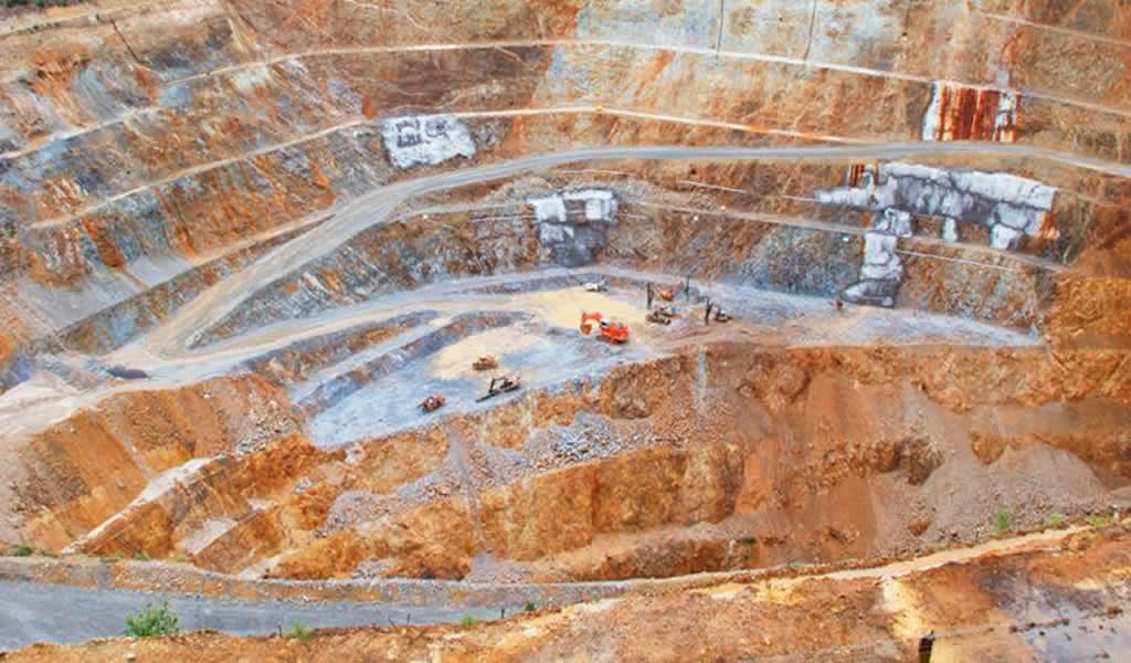 Minera mexicana Fresnillo espera menor producción anual tras débil resultado en tercer trimestre