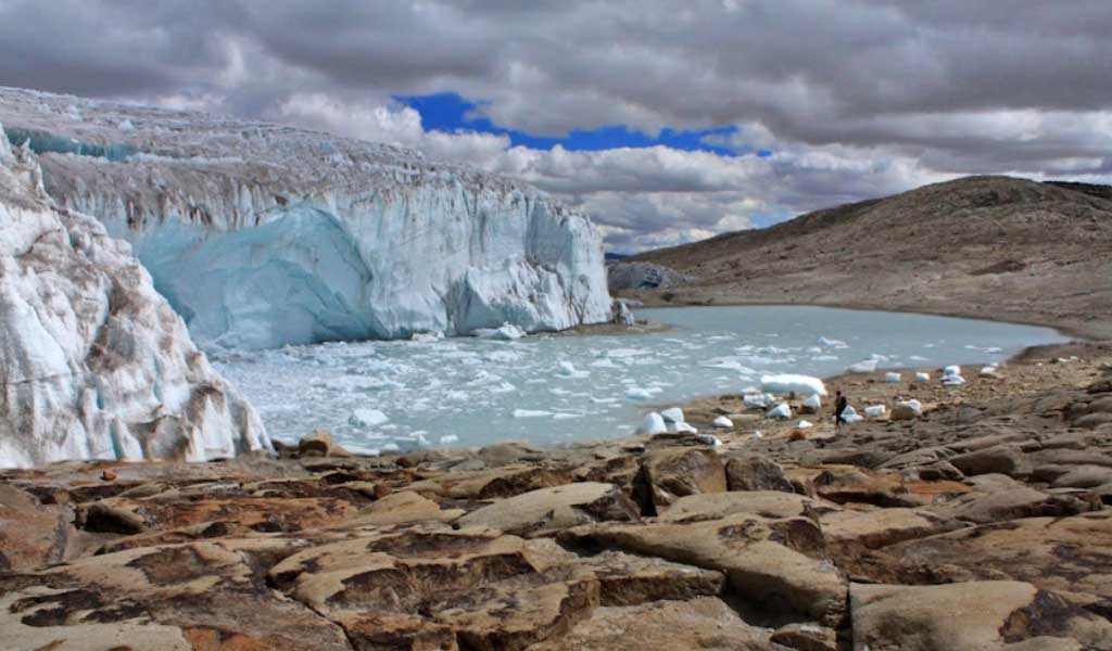 Perú crea nueva área de conservación para proteger glaciares de operaciones extractivas