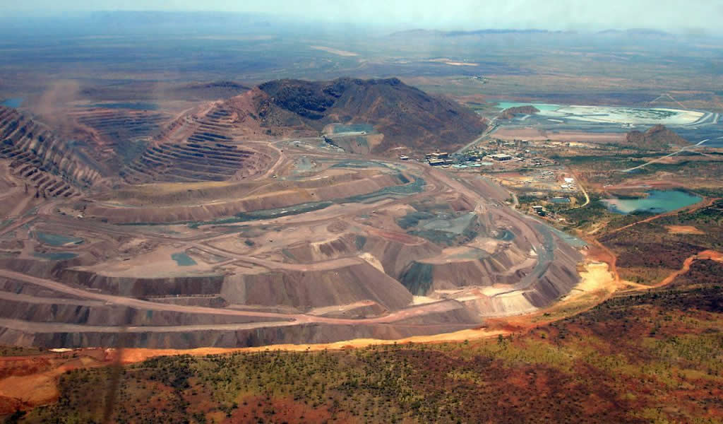 Rio Tinto se prepara para cerrar la mina de diamantes más grande del mundo