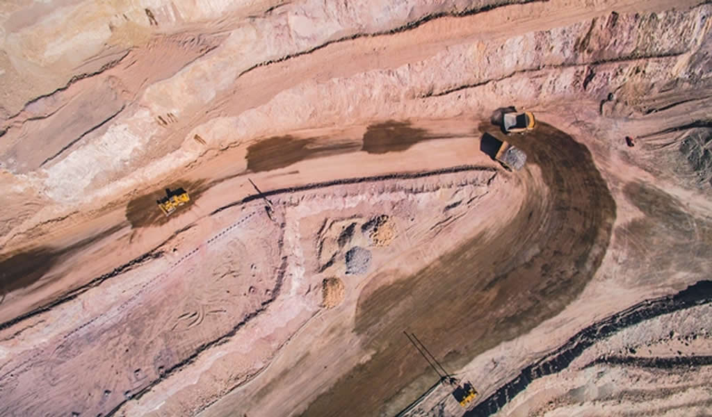 Chile: Antofagasta Minerals alcanzó récord de 770 000 toneladas de cobre en 2019