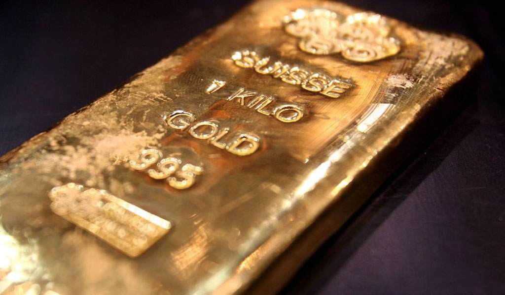 Oro sube 3% ante estímulos que frenaron la búsqueda de efectivo en medio de crisis por el COVID-19