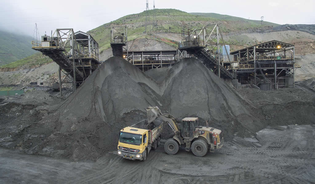 SNMPE: empresas mineras han evacuado al 75% de sus trabajadores