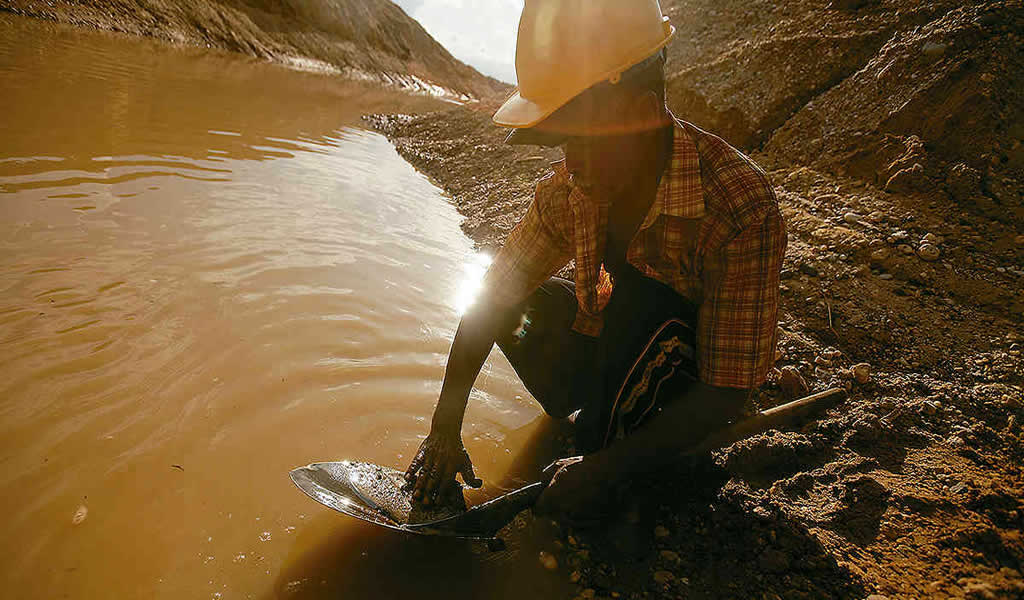 La importancia de reactivar las actividades de pequeña minería y minería artesanal en el Perú