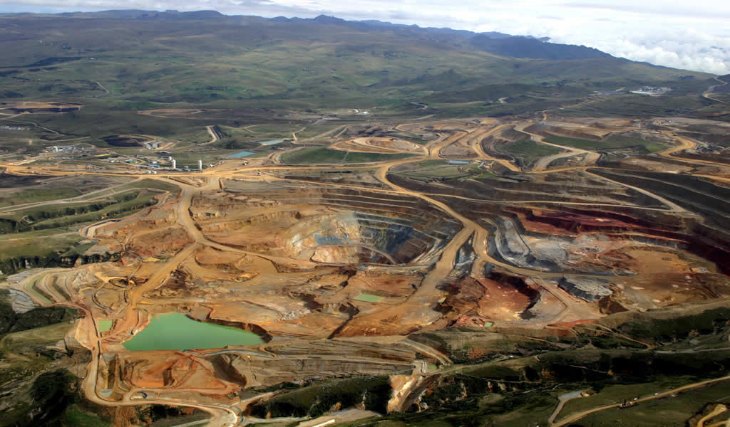 Vicente Zeballos: “El Gobierno apuesta por una minería responsable que respeta el medio ambiente”