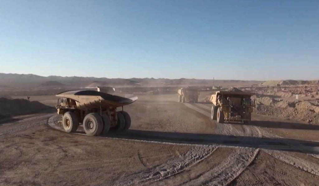 Transporte autónomo bajo revisión en Escondida, Spence, dice BHP