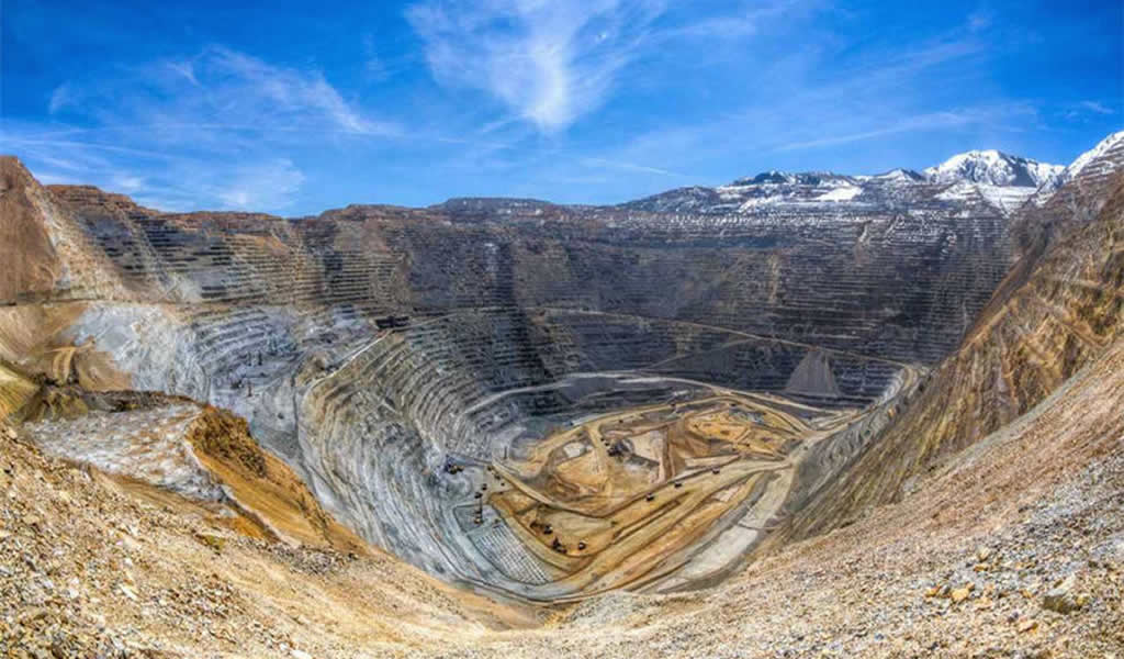 Rio Tinto recorta objetivos de cobre para 2020 por retraso de Kennecott