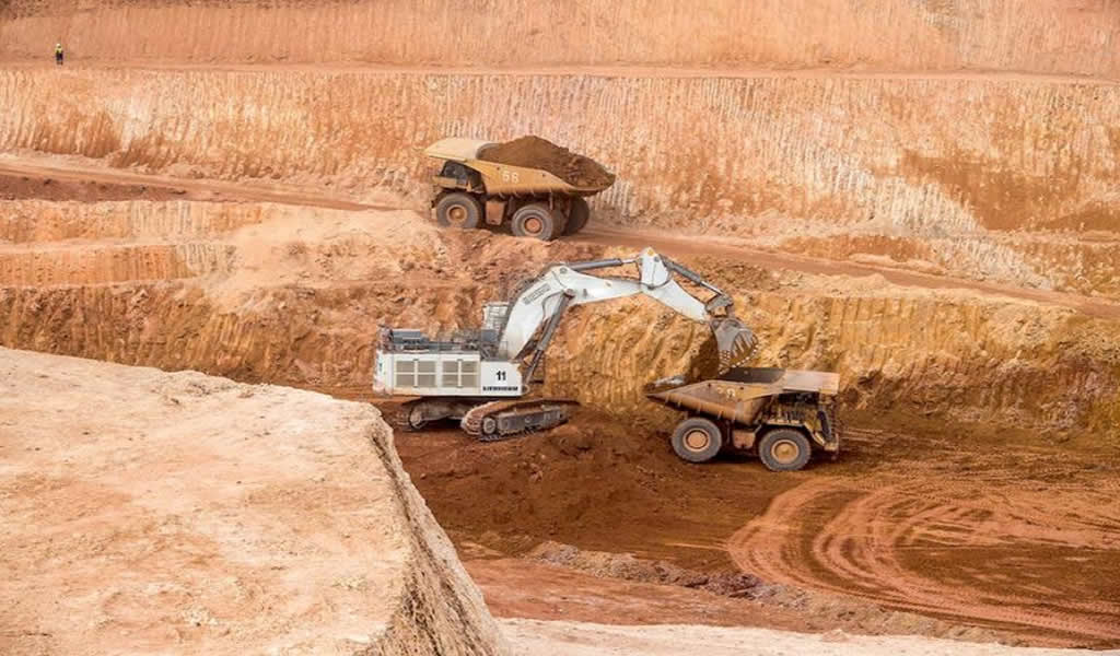 Sector Minería e Hidrocarburos cayó 6.22% en julio