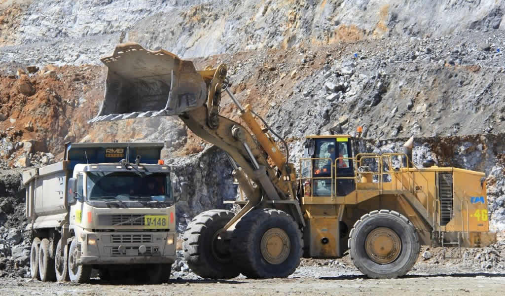 Minería beneficia al 52% de la población de las regiones mineras del sur, mediante la generación de empleo