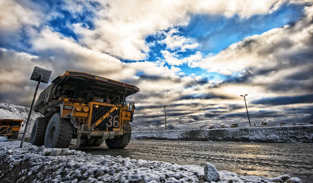 Exportación de cobre y zinc permitiría crecimiento del sector minero en 10.9%