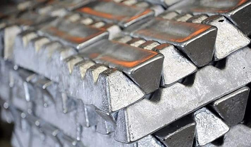 Los precios récord del aluminio probablemente estimulen la reducción de existencias