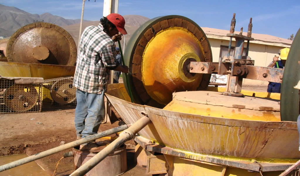 Minería artesanal produce entre 30 y 38 toneladas de oro por año
