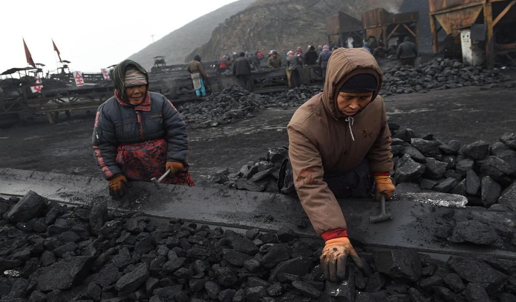 China confirma que este año construirá capacidad extra en minas de carbón
