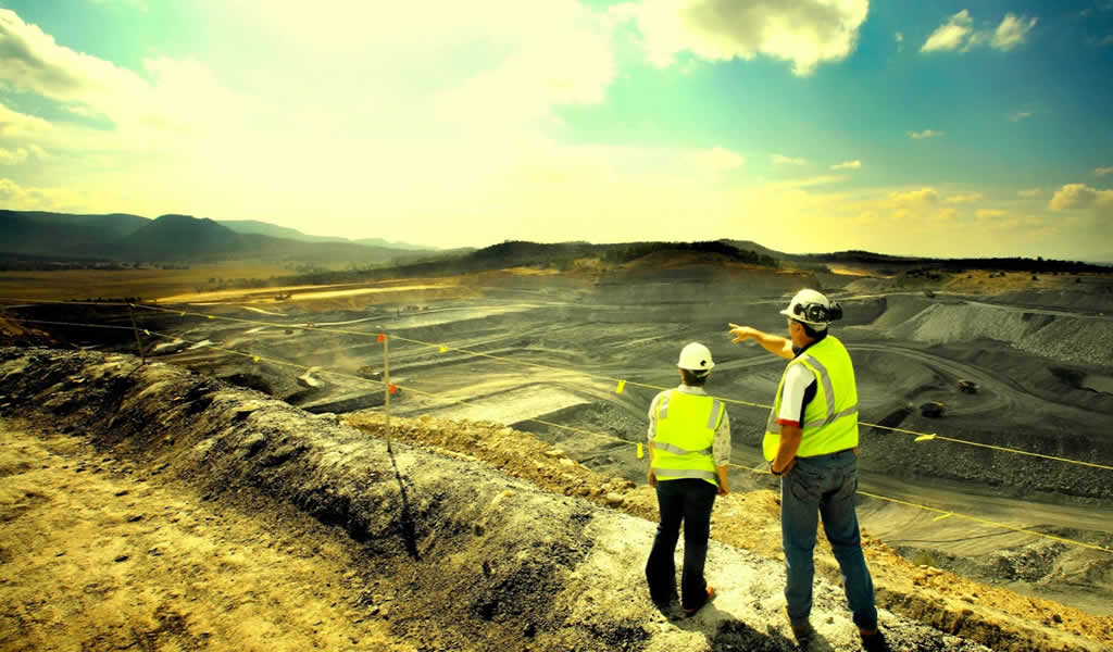 Minem: más de 230.000 empleos mineros se generaron en el primer trimestre del 2022