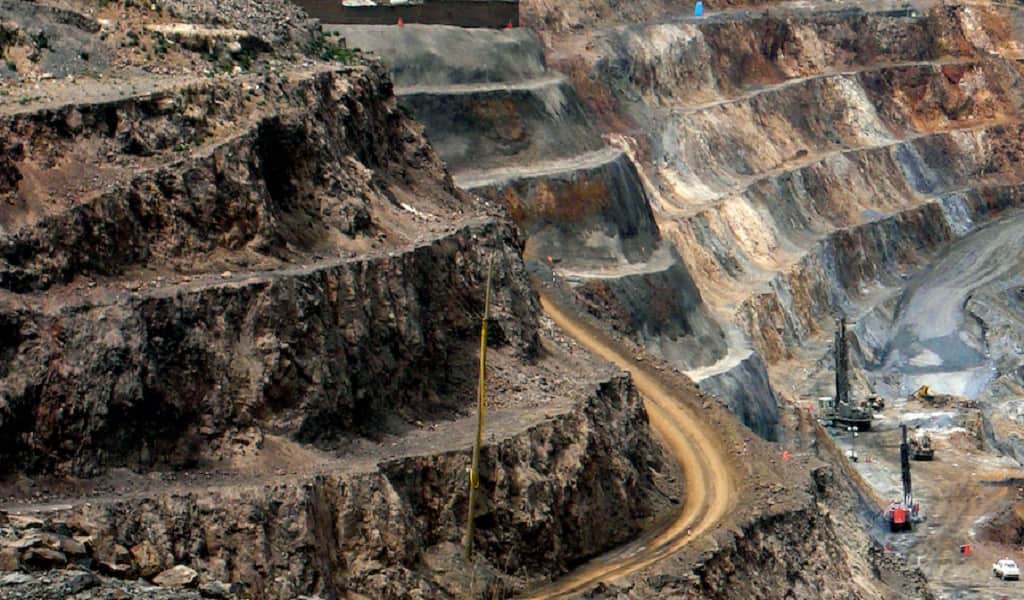 IPE reporta disminución de inversiones privadas mineras