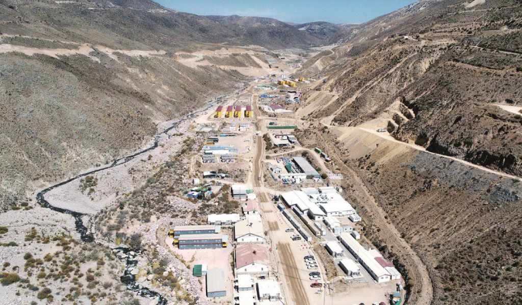 PCM afirma que no cancelará los permisos de mina de cobre Quellaveco