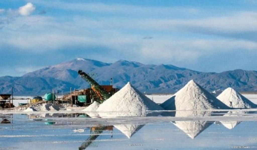 Argentina: La explotación de litio genera miles de puestos de trabajo en la zona norte del país