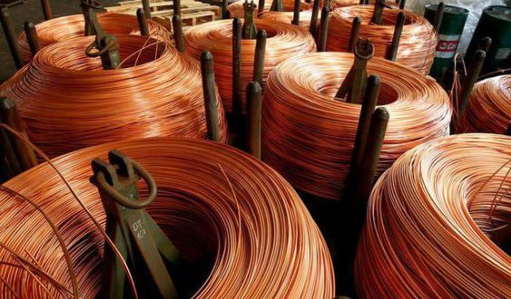 China: precio del cobre presenta una caída tras una débil actividad fabril