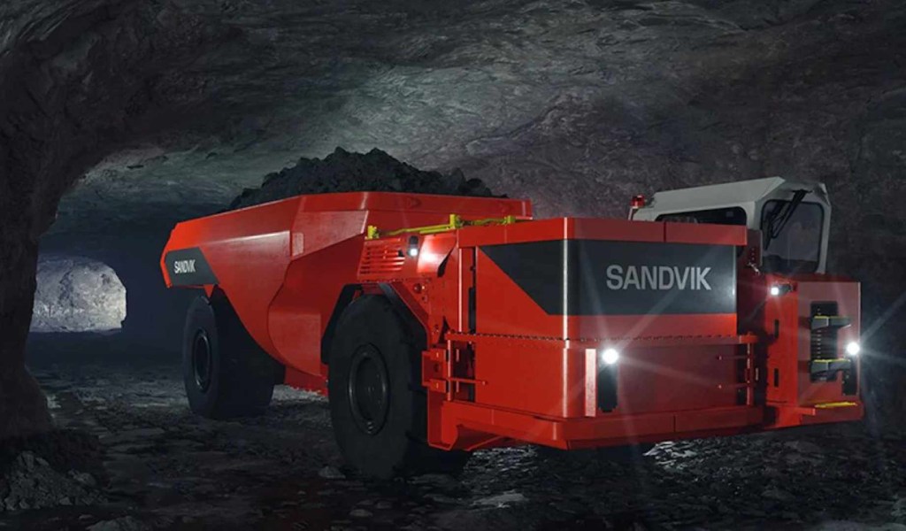 Importante mina canadiense inicia proceso de electrificación en su flota de camiones
