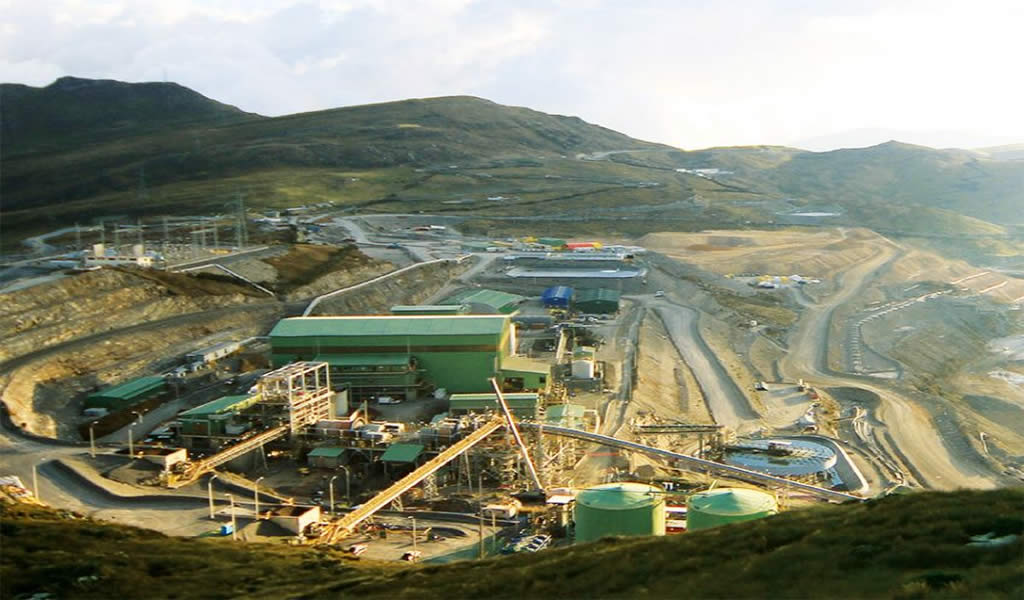 Gold Fields ejecuta proceso de minado eficiente en Cerro Corona