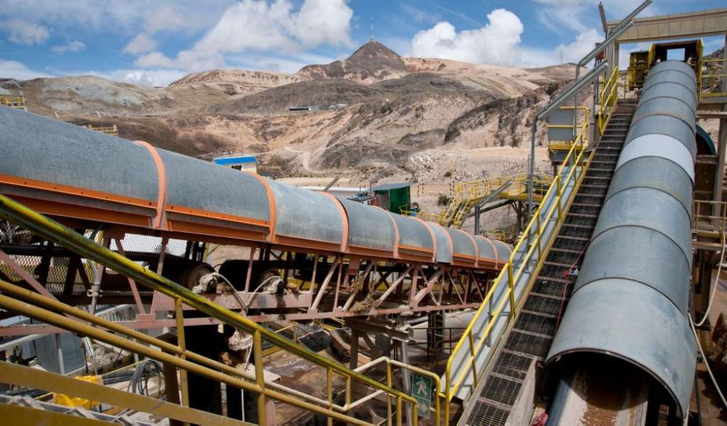 Hochschild estima inversión de US$ 1,176 millones en mina chilena Volcan