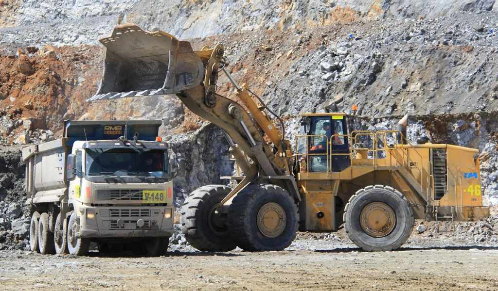 Presentan guía para impulsar inversiones mineras en Chile y Perú