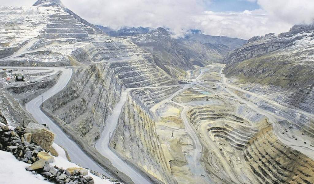 Gold Fields prospecta nuevos yacimientos en Lima y Moquegua