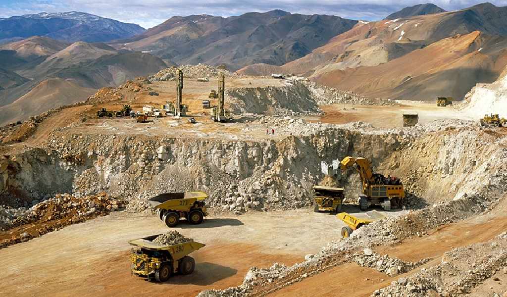 Barrick apuesta por proyecto de oro y plata en Puno