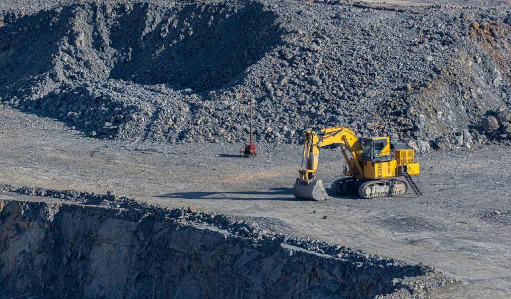 Minera Peñoles va tras concesión minera en sur del Perú
