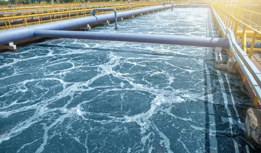 El rol clave de la cal en el tratamiento de aguas ácidas