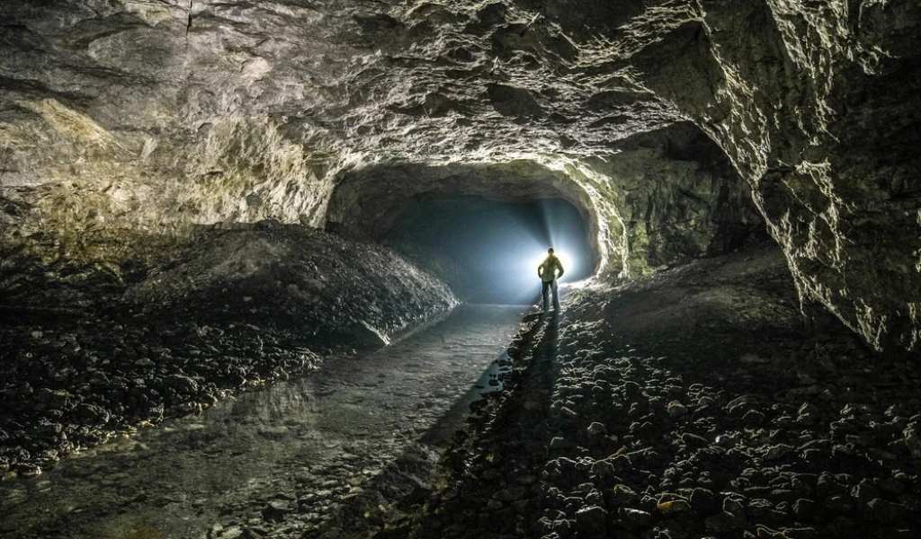 Minería profunda: retos tecnológicos y soluciones innovadoras en seguridad y eficiencia
