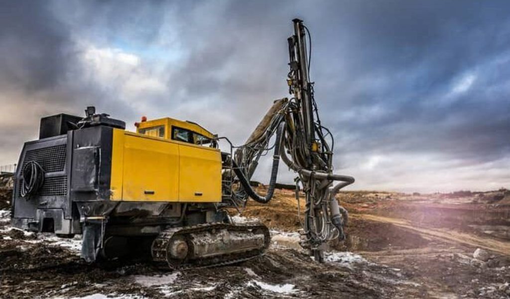 Perforación hidráulica a alta presión: eficiencia, aplicaciones y ventajas para la industria minera